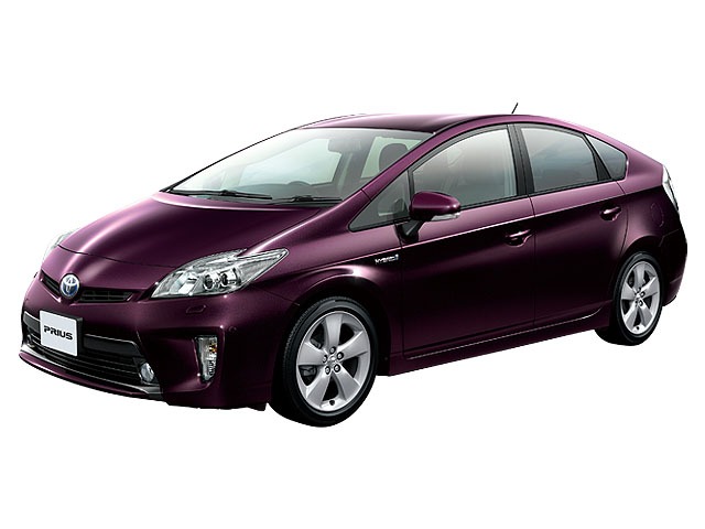第2位 トヨタ プリウス 現行型 掲載台数 2491台 平均価格 183.7万円 ※データは5月8日時点
