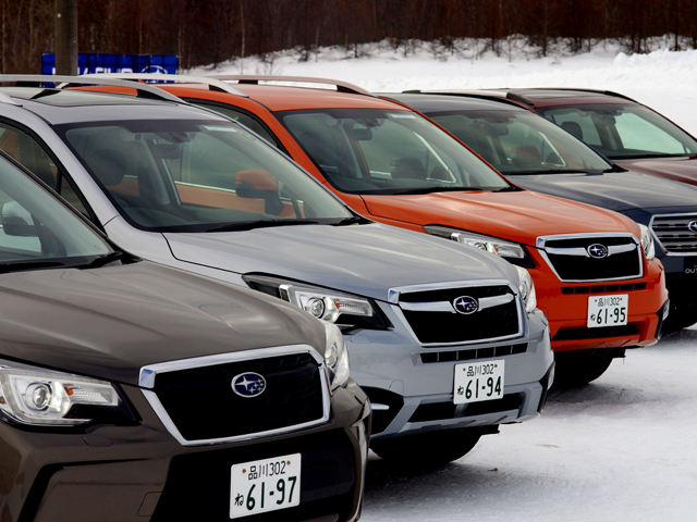 ▲毎年恒例、イッキ乗り試乗会。雪の降り積もる北海道千歳市で行われた