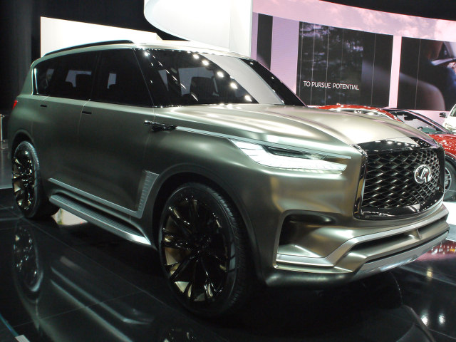 ▲事前情報どおりに、インフィニティQX56の次期型を示唆するコンセプトモデル、QX80モノグラフが発表された。エクステリア全体は、現行モデルのイメージを強く感じさせるが、フロントフェイスなどは、最新のインフィニティデザインが与えられている。詳細スペックは発表されていない