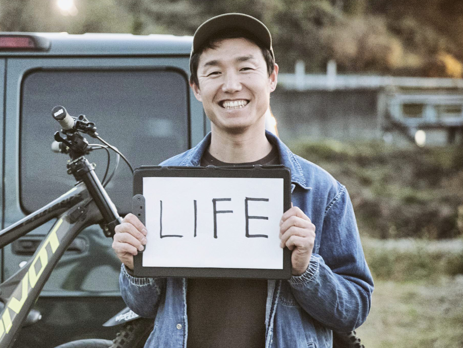 ▲青木さんにとって車はLIFE。ともに人生を歩む大切な存在であり生活そのもの