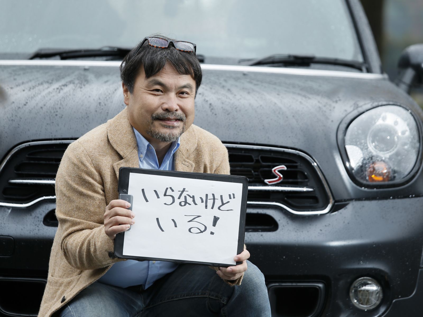 ▲マット加工がされた塗装だから、といっても手洗いの洗車は非常に大変。そんな手間を惜しまず行っているオーナーの車に対する愛を見習いたい。車の愛着を深めるには直接触れる時間を増やすのが効果的なのは間違いないようだ。そしてその愛は、必ず車にも届くだろう