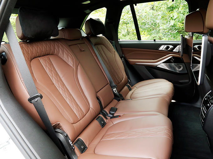 ▲BMW X5 リアシート