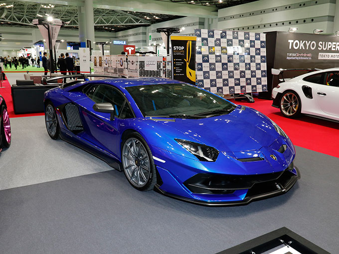 ランボルギーニ アヴェンタドール SVJ
