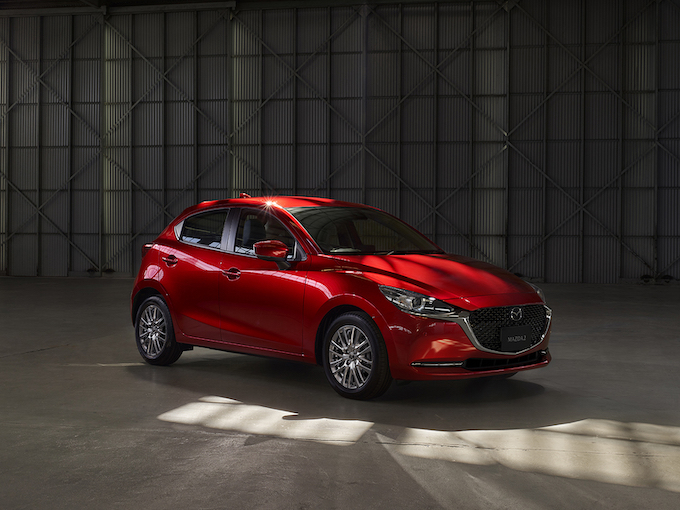 MAZDA2（初代）