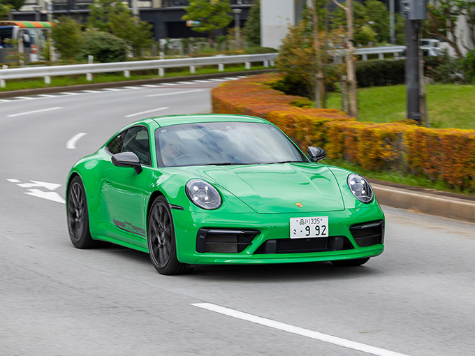 911