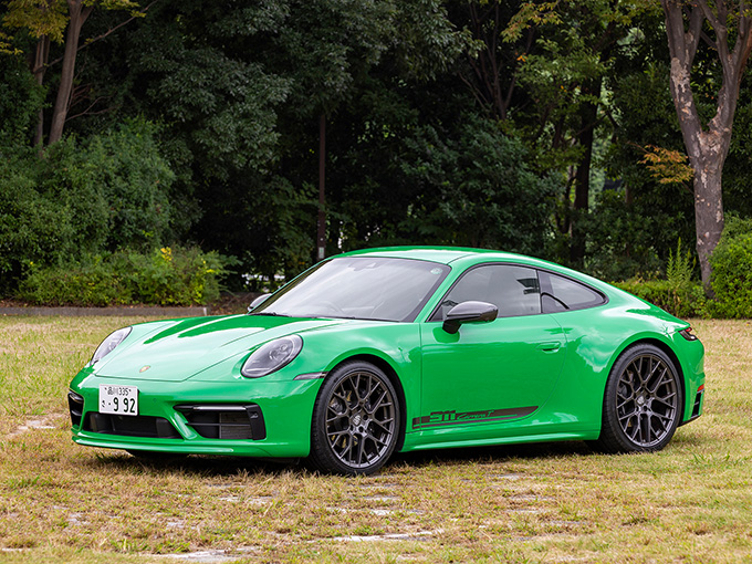 911