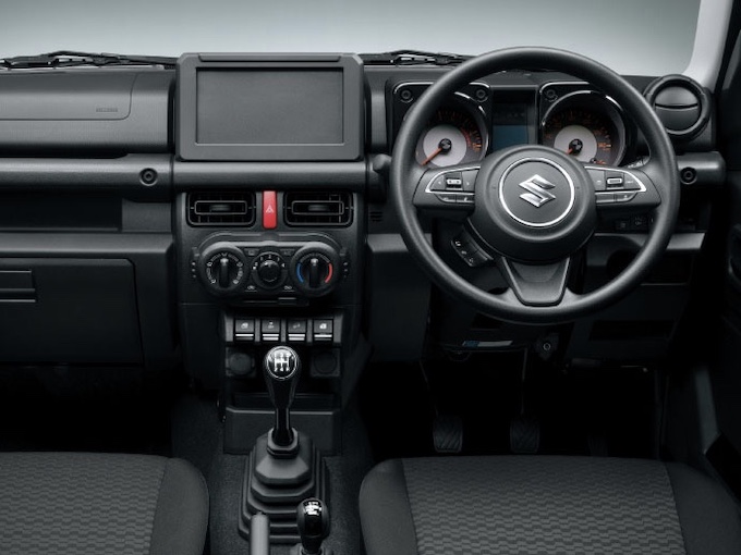 ジムニー（JB64型）運転席